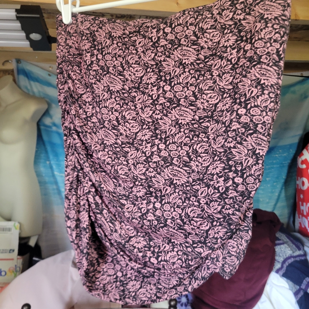 Express NWOT Women's Rouched Side Floral Pattern Mini Skirt Size Large